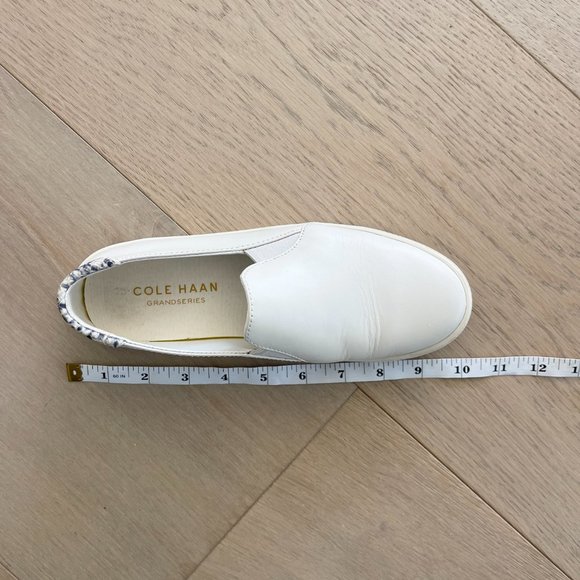 Cole Haan Women’s GrandPro Spectator Ivory Leather Slip-On Sneaker Size 5B Used - Picture 10 of 12